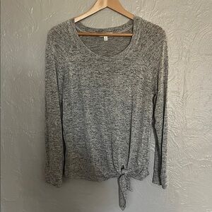 nine britton Heather Gray Comfy Knit Knotted Soft Crewneck  Top Medium
